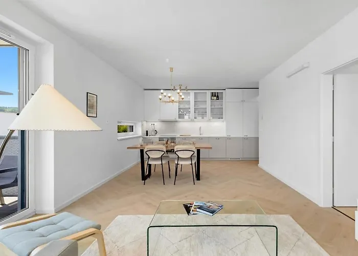 Appartement Shiny With Balcony & Private Parking