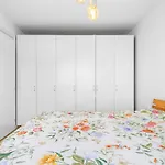 Shiny With Balcony & Private Parking